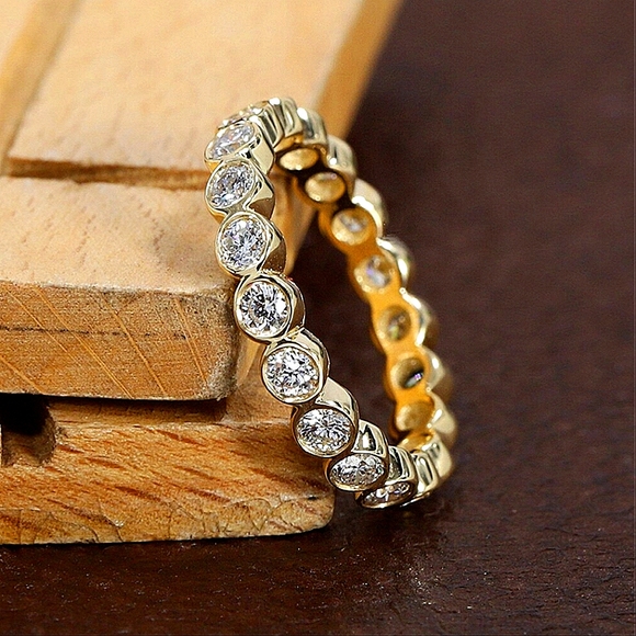 18K Yellow Gold Diamond Lab Grown Full Eternity 2.2mm Wedding Band Round Cut - Picture 5 of 8